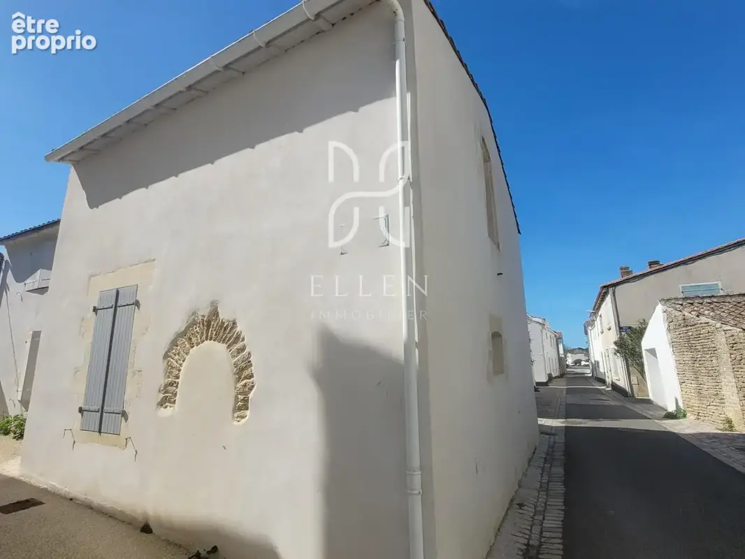 Maison à LES PORTES-EN-RE