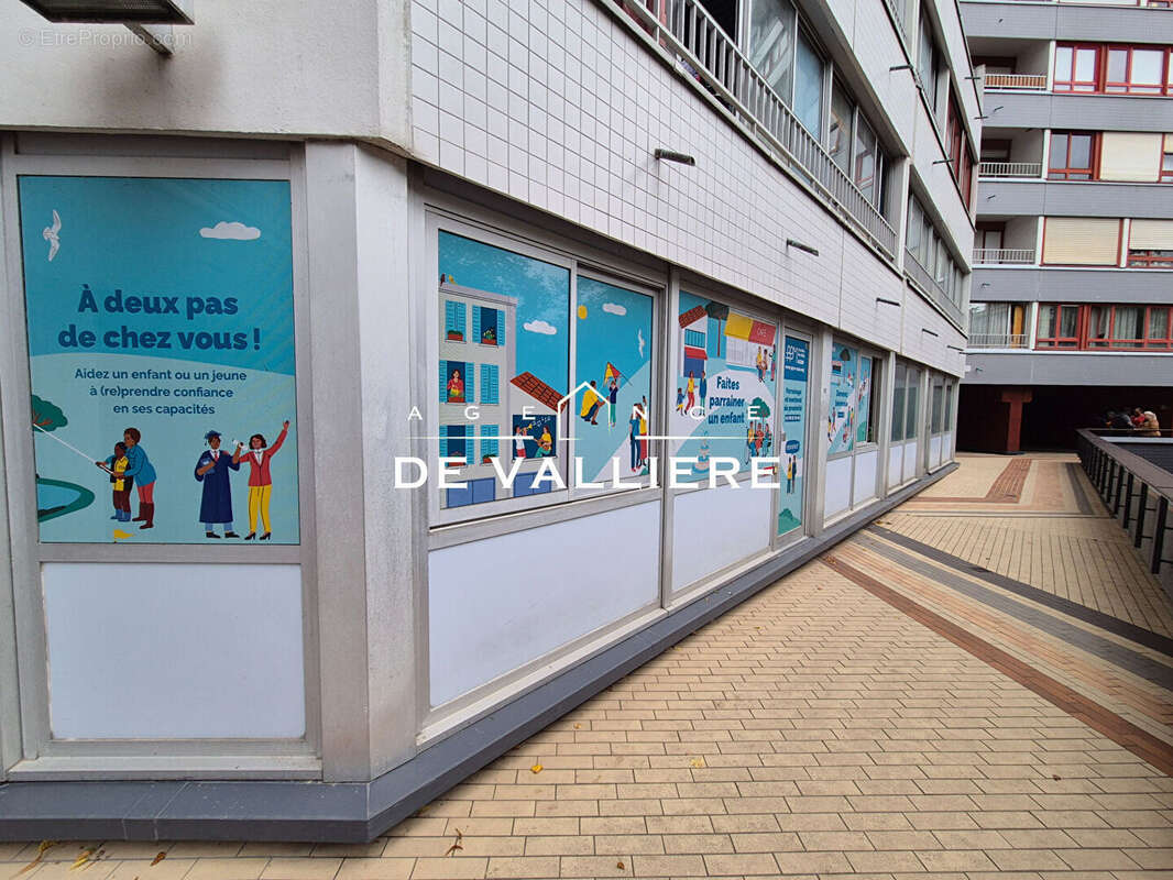 Commerce à NANTERRE