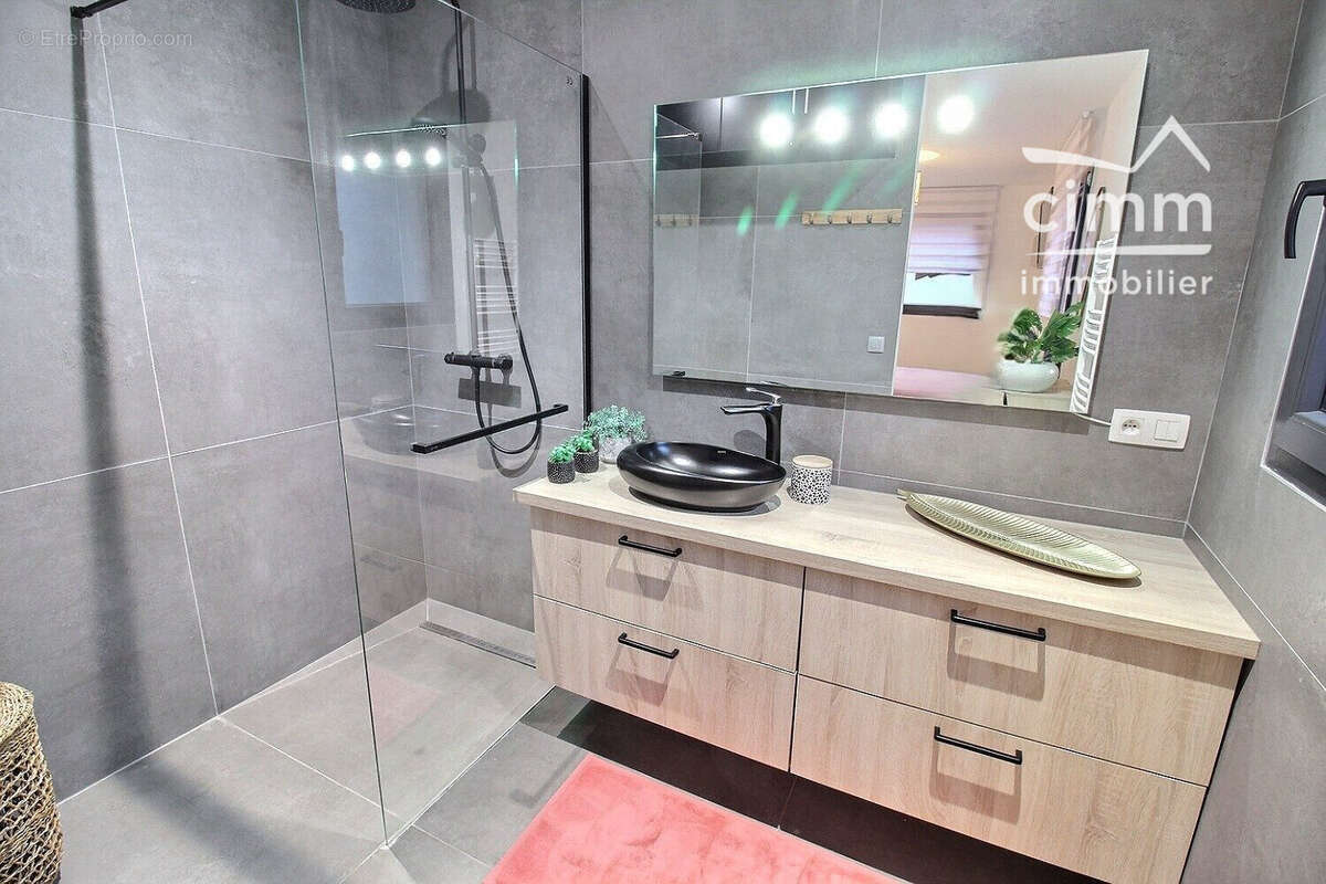 Maison à SALLANCHES