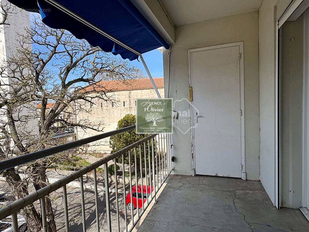 ARLES. Grand appartement Trinquetaille. - photo 3