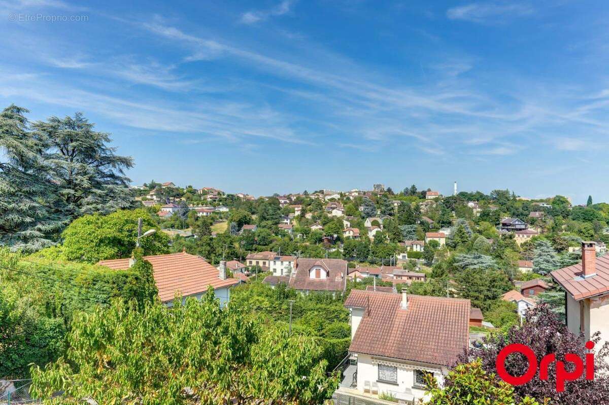 Maison familiale de 158 m² avec une belle vue dégagée - photo 3