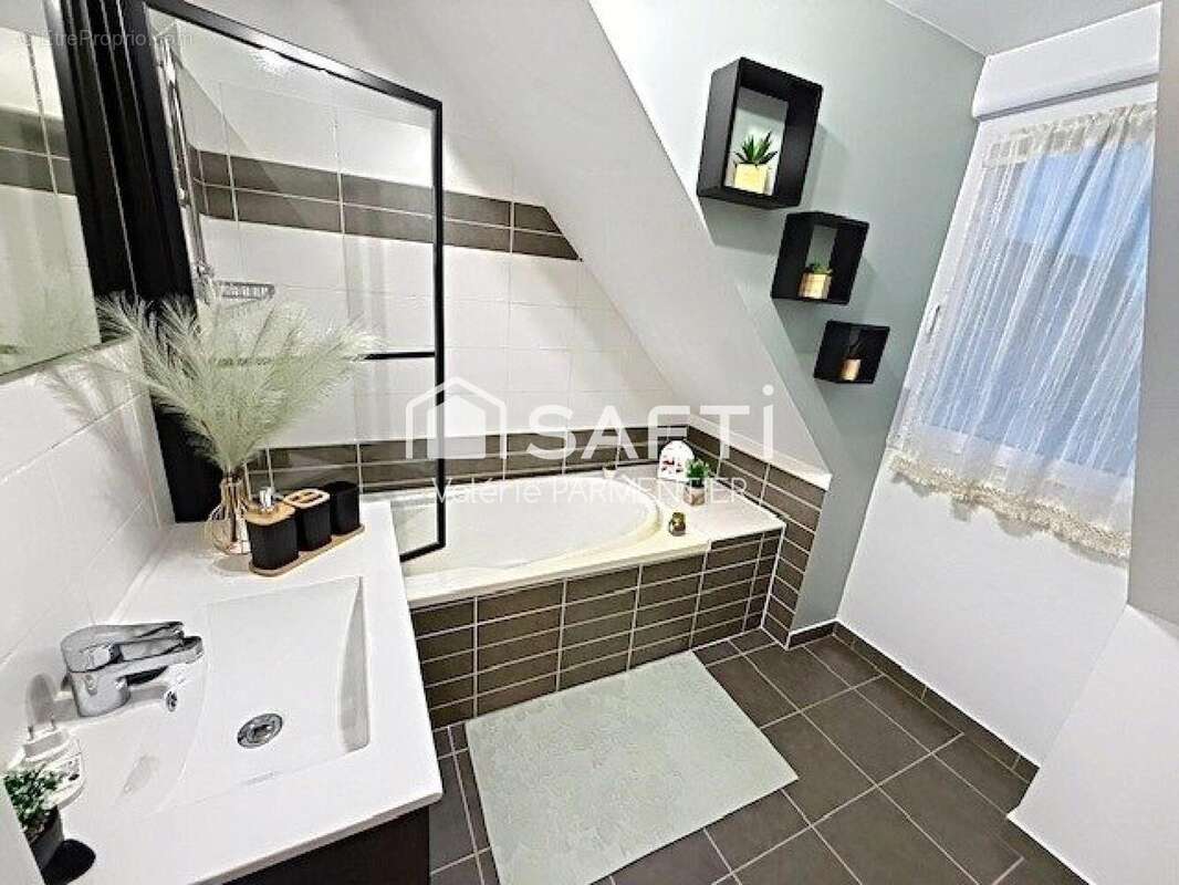 Photo 8 - Maison à RANG-DU-FLIERS