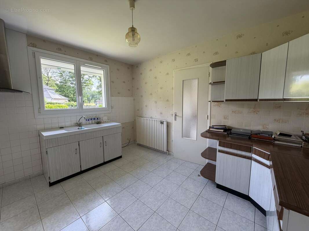 Maison à LA CHAPELLE-LAUNAY