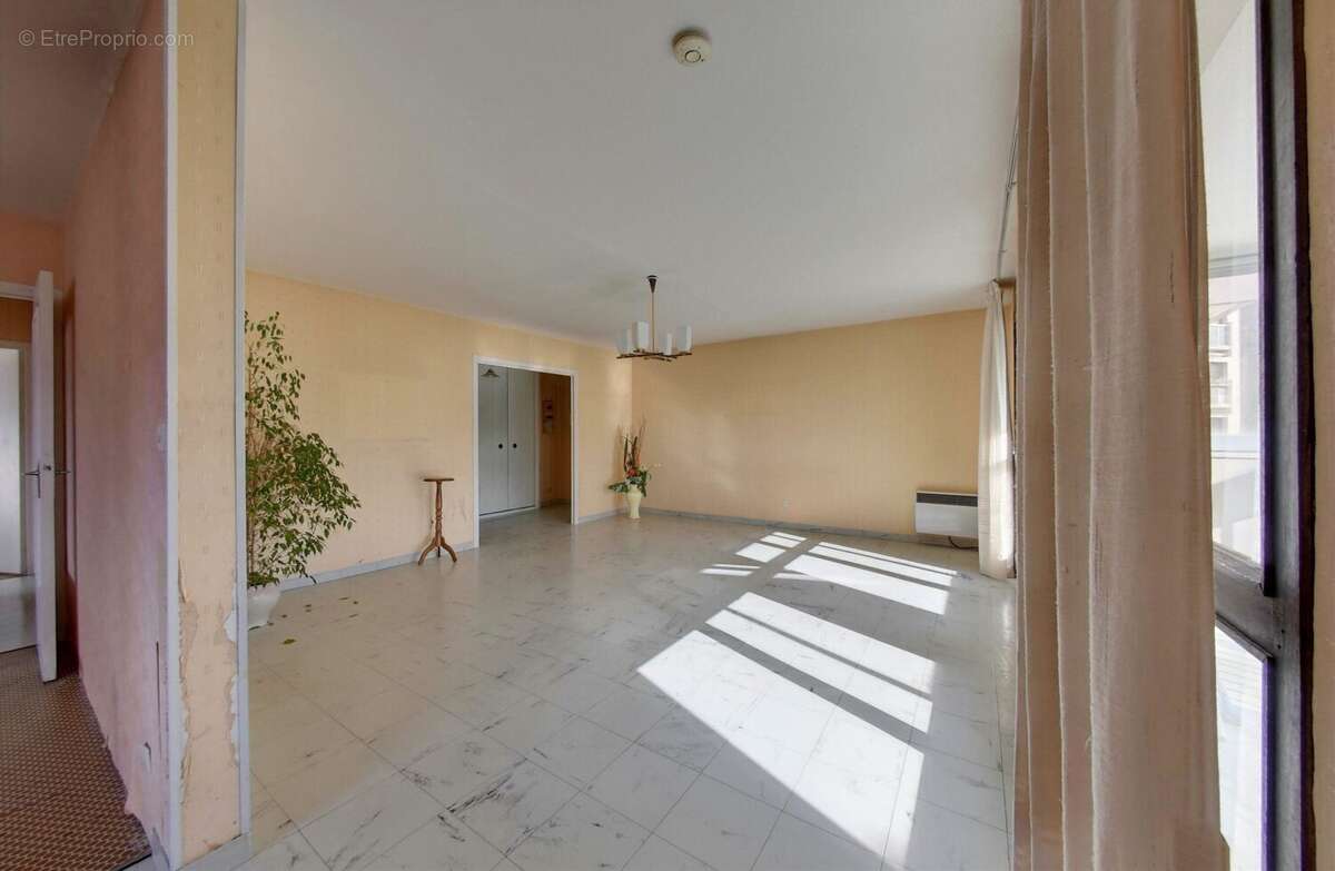 Appartement à ECHIROLLES