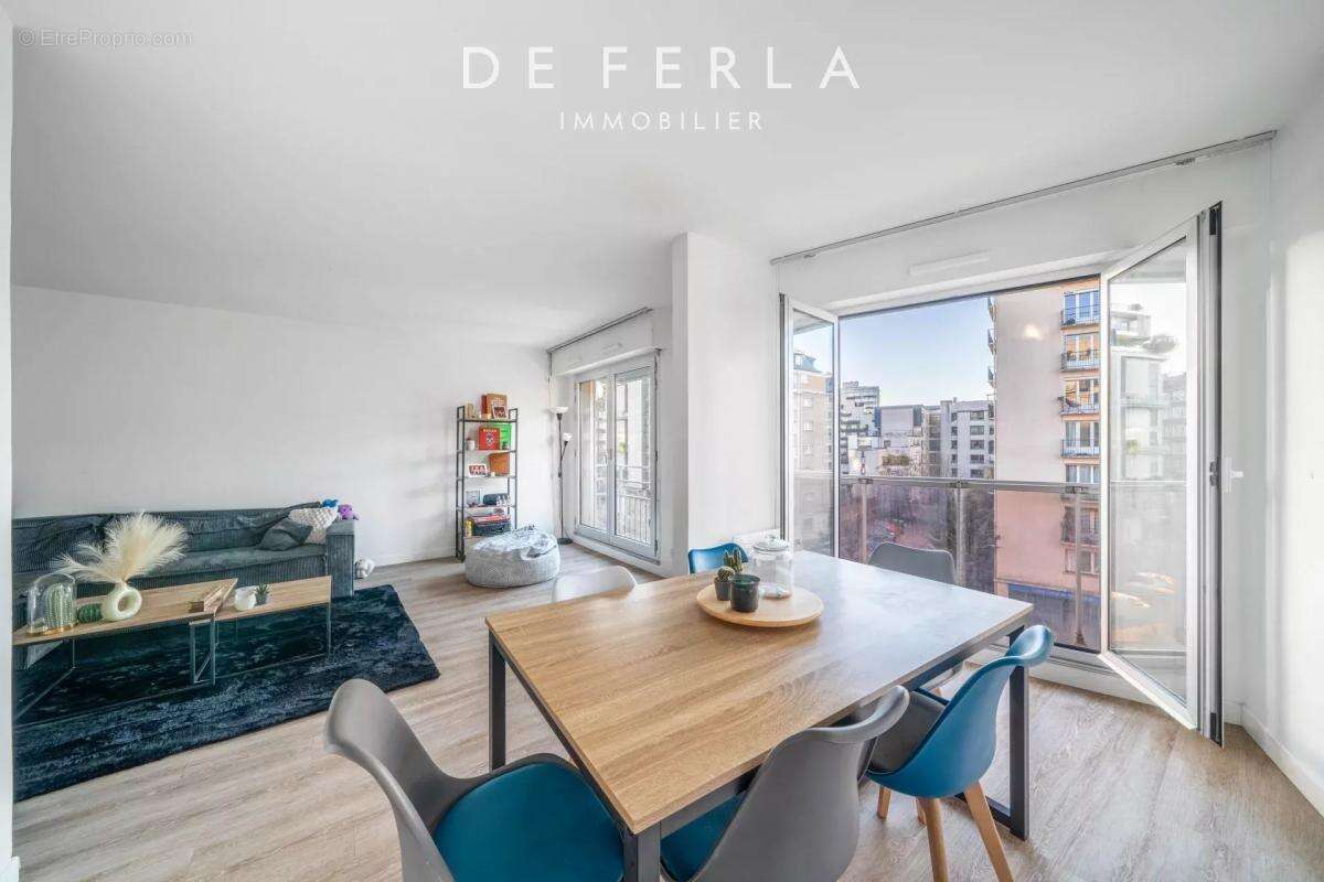 Appartement à PARIS-15E