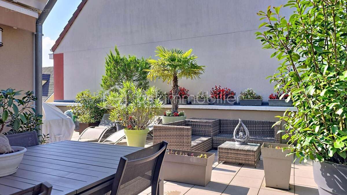 Appartement à CHEVRY-COSSIGNY