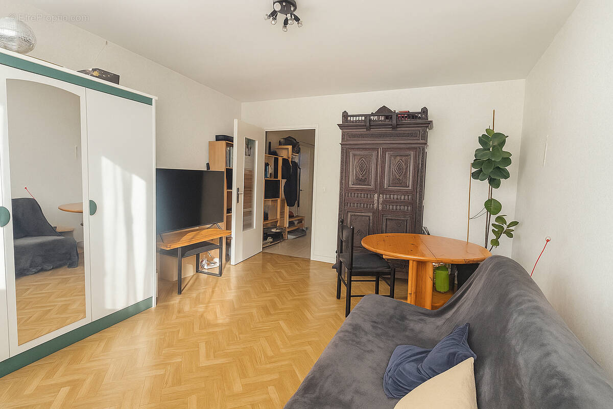Appartement à IVRY-SUR-SEINE