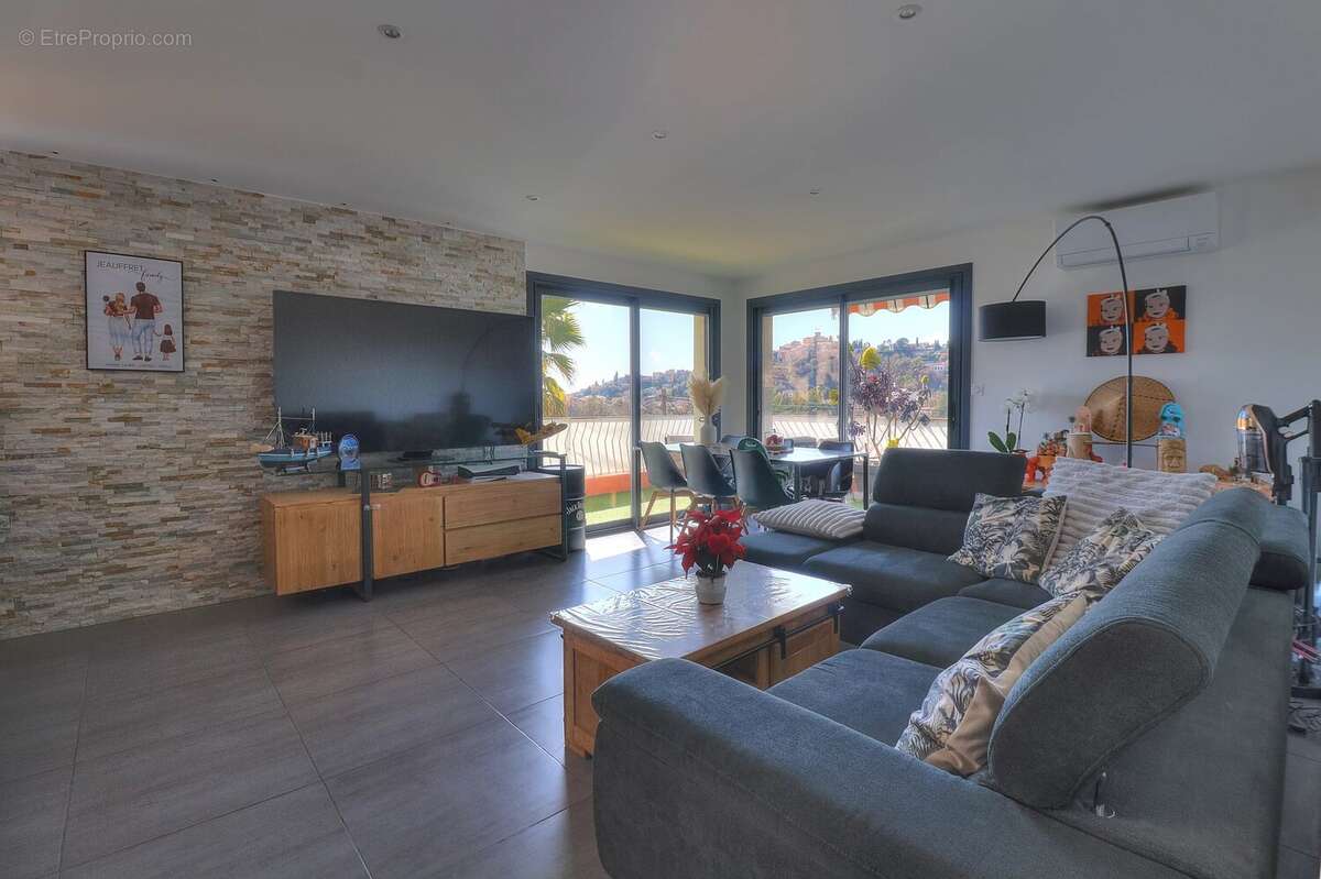 Appartement à CAGNES-SUR-MER