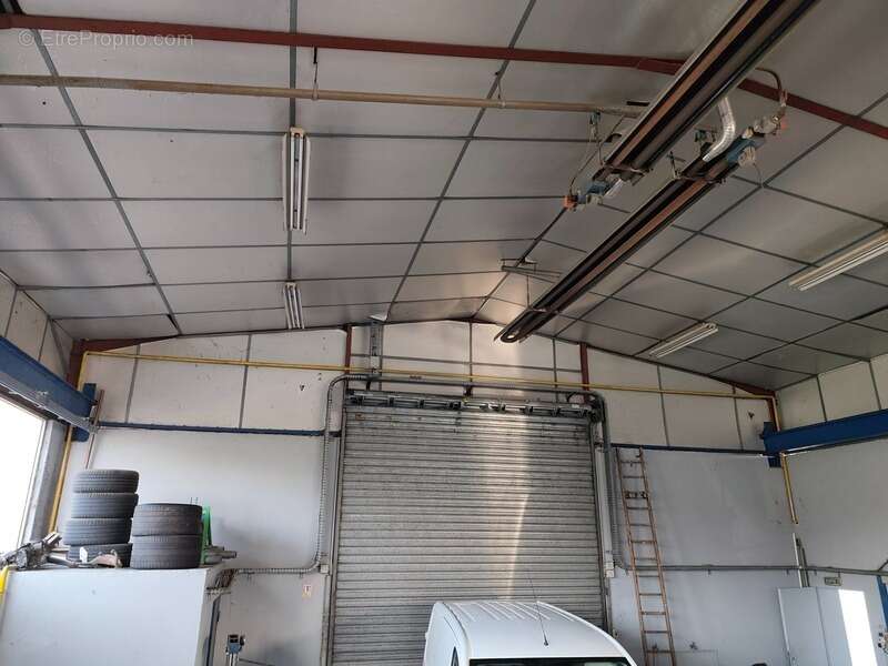 Commerce à GOND-PONTOUVRE