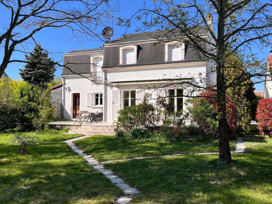 Maison à SAINT-DENIS-EN-VAL