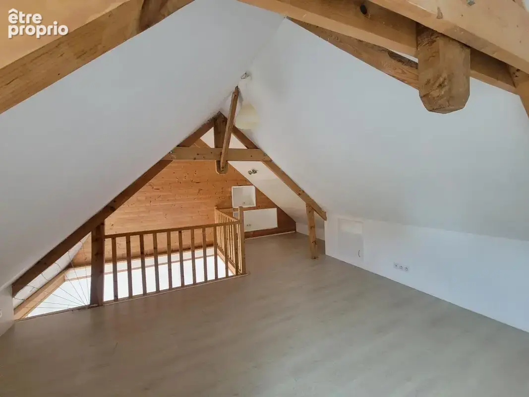 Maison 61 m² à Le Saint  - photo 9