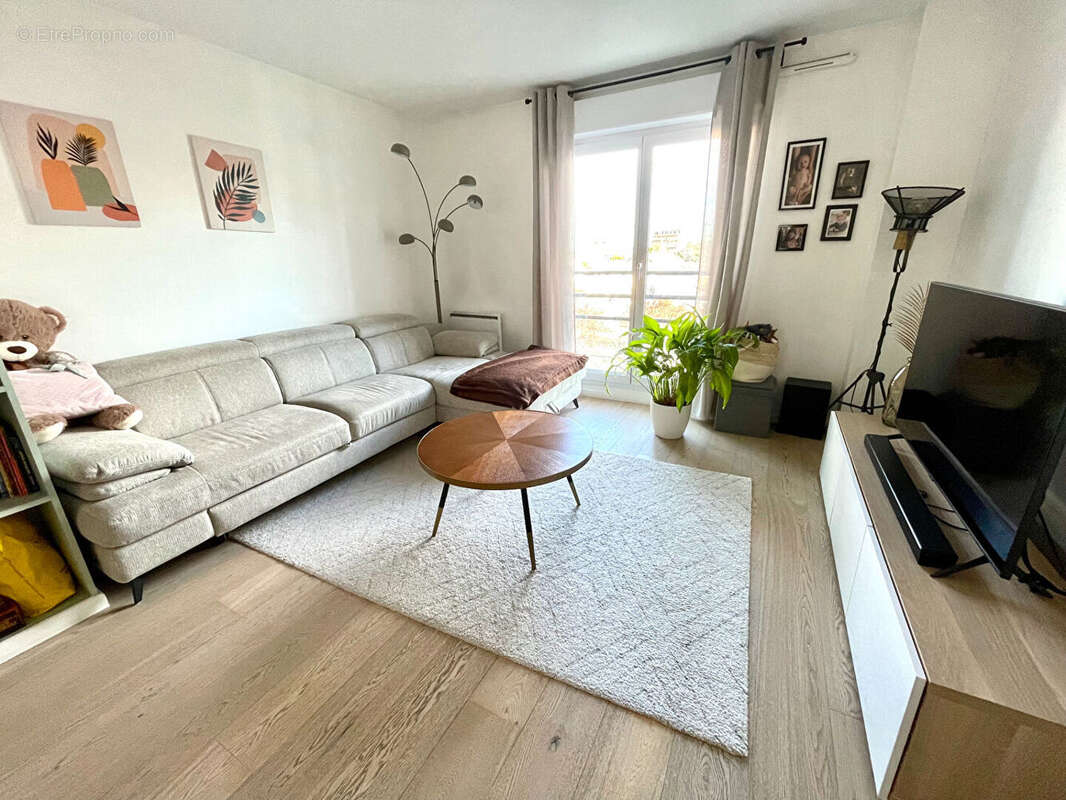 Appartement à COLOMBES
