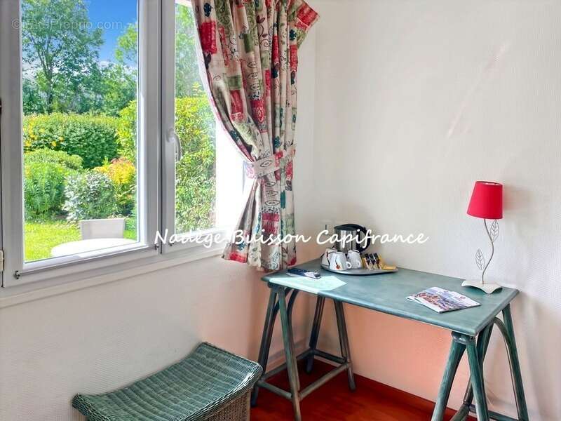 Appartement à COLLEVILLE-SUR-MER