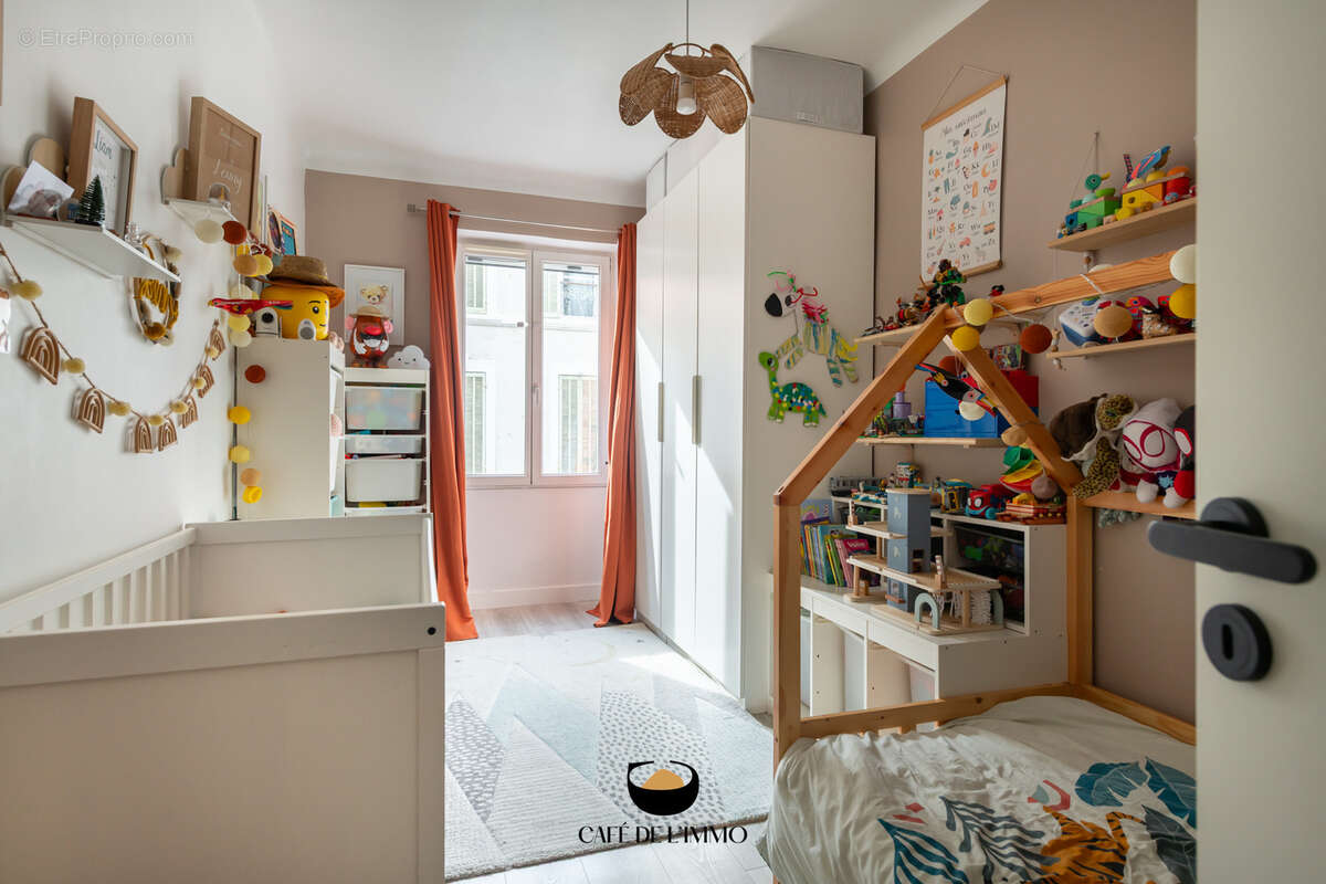 Appartement à MARSEILLE-6E