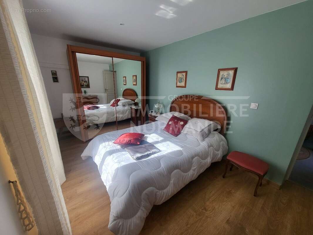 Maison à BONNIERES-SUR-SEINE