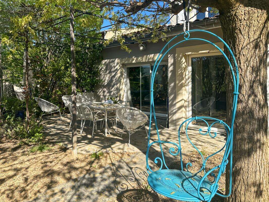 Maison de 140 m² - Trois chambres et un bureau - 1500 m² en restanques - photo 9