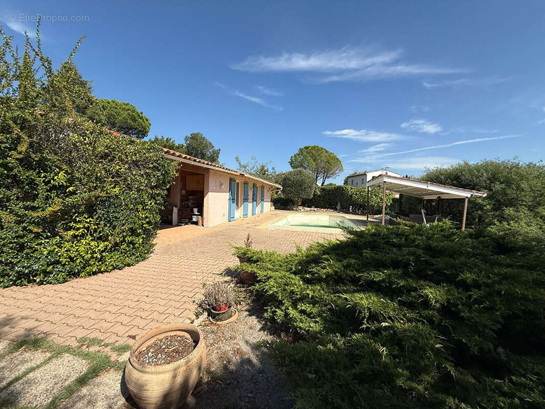 Maison à MONTAUROUX