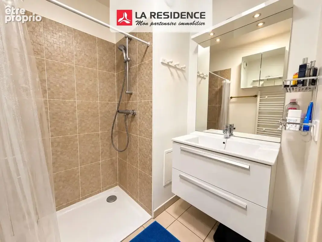 Appartement 4 pièces 83 m² à vendre à Le Mesnil-Saint-Denis (78320) - photo 5