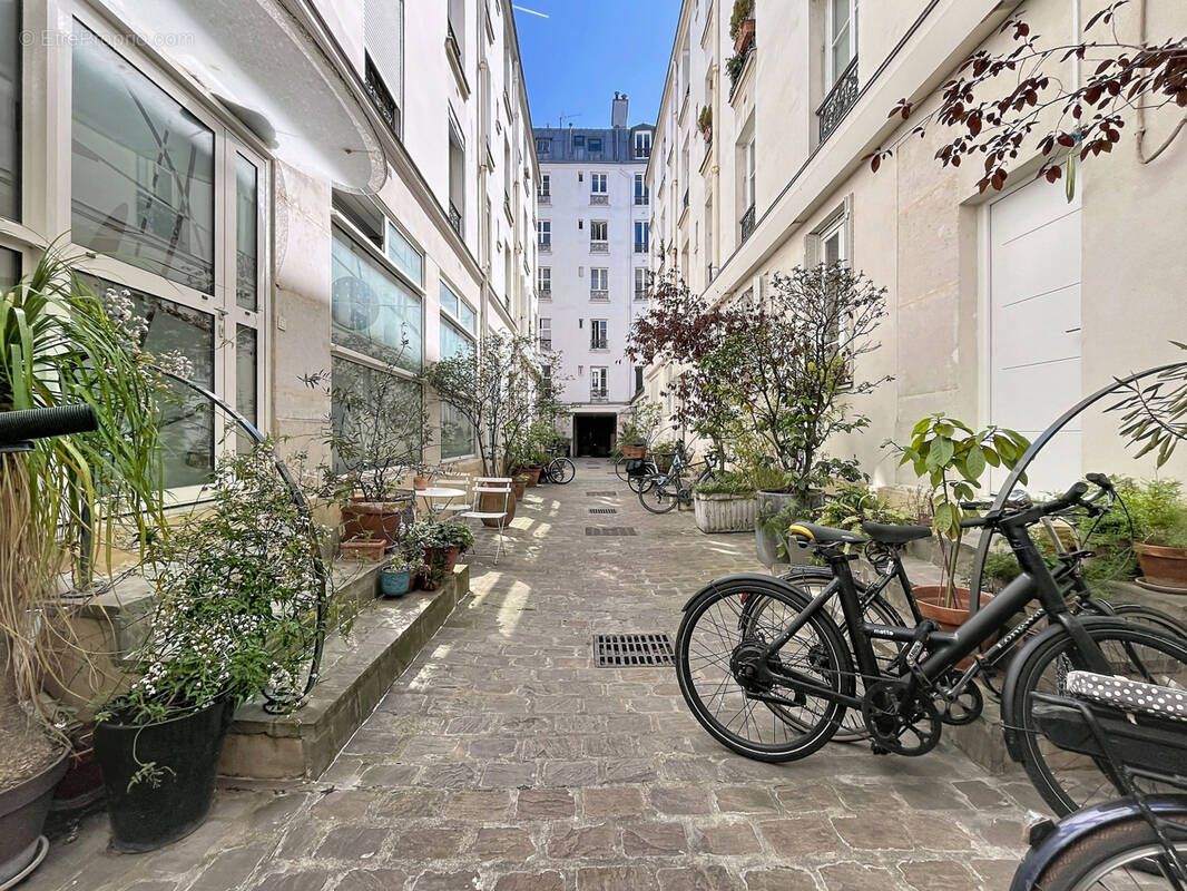 Appartement à PARIS-11E
