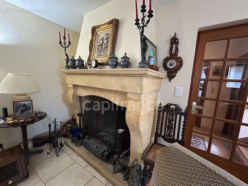 Maison à CHERVEIX-CUBAS