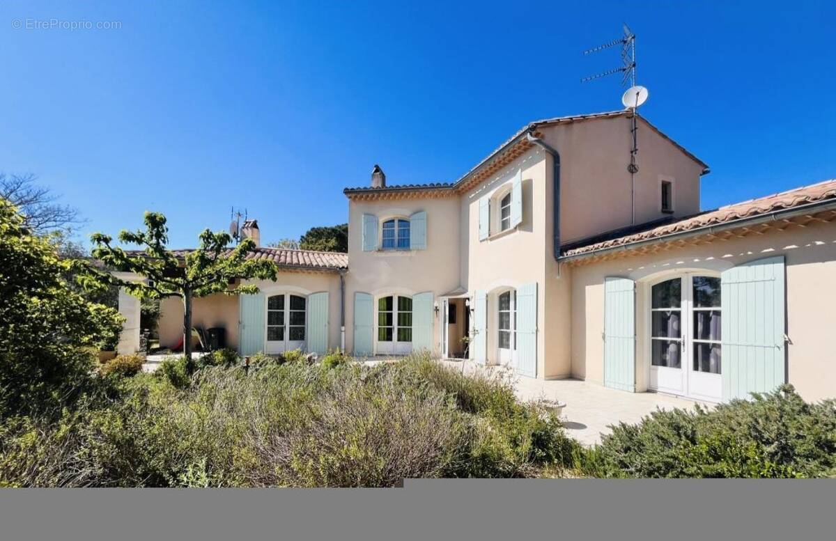 Maison à BAGNOLS-SUR-CEZE