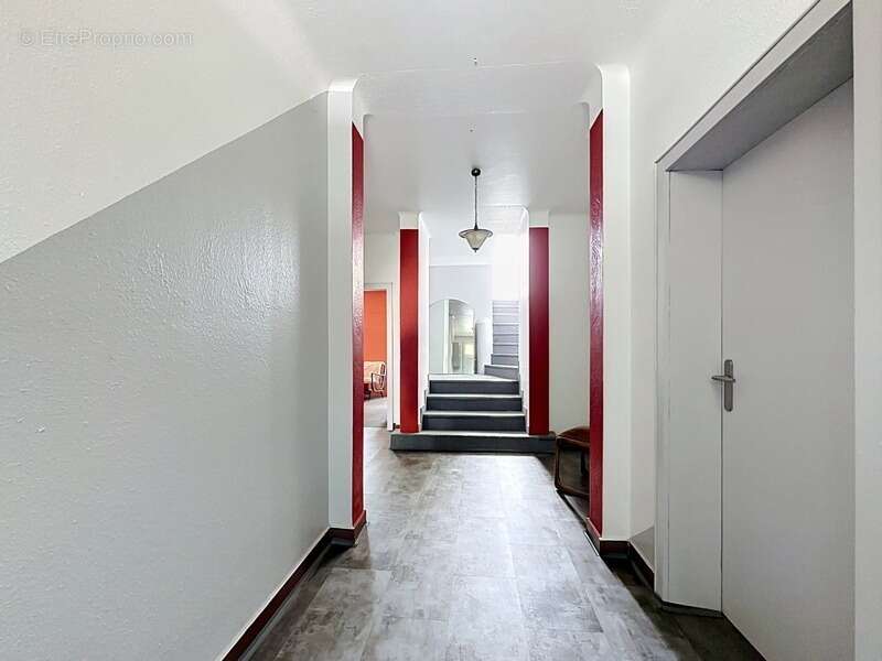 Maison à vendre 8 pièces VARSBERG (57), 2 garages , dépendance et jardin - photo 7