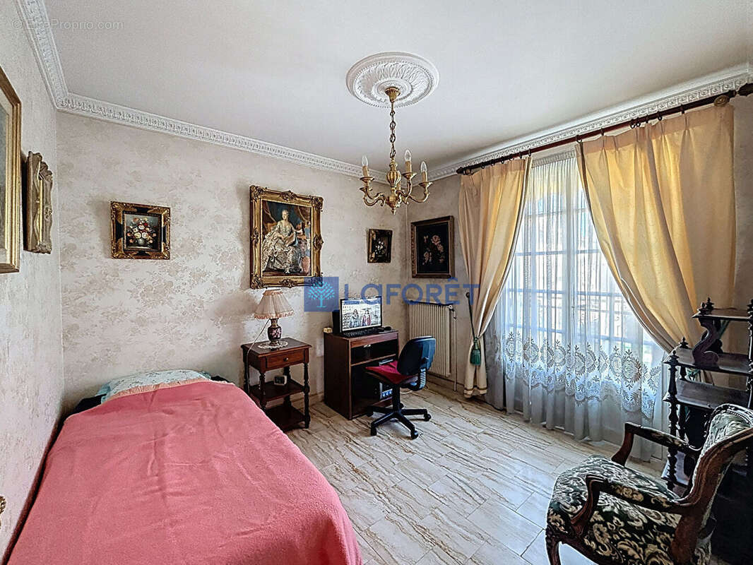 Maison à SAVIGNY-SUR-ORGE