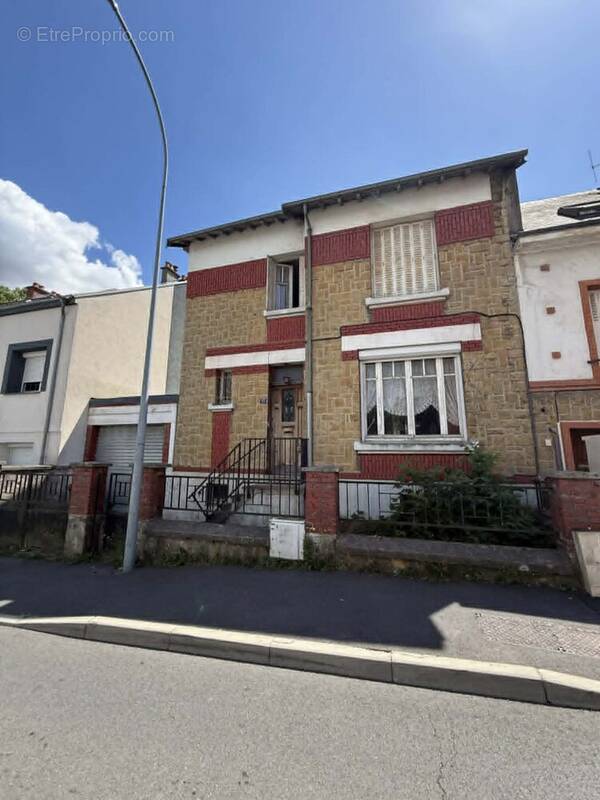 Maison à CHARLEVILLE-MEZIERES