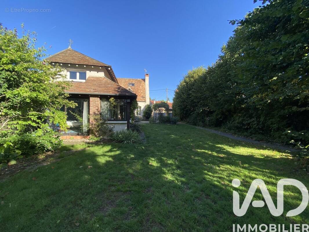 Photo 1 - Maison à SAINT-FARGEAU-PONTHIERRY