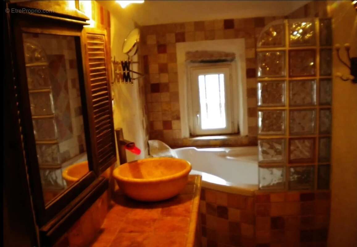 Belle demeure de 430m² - photo 18