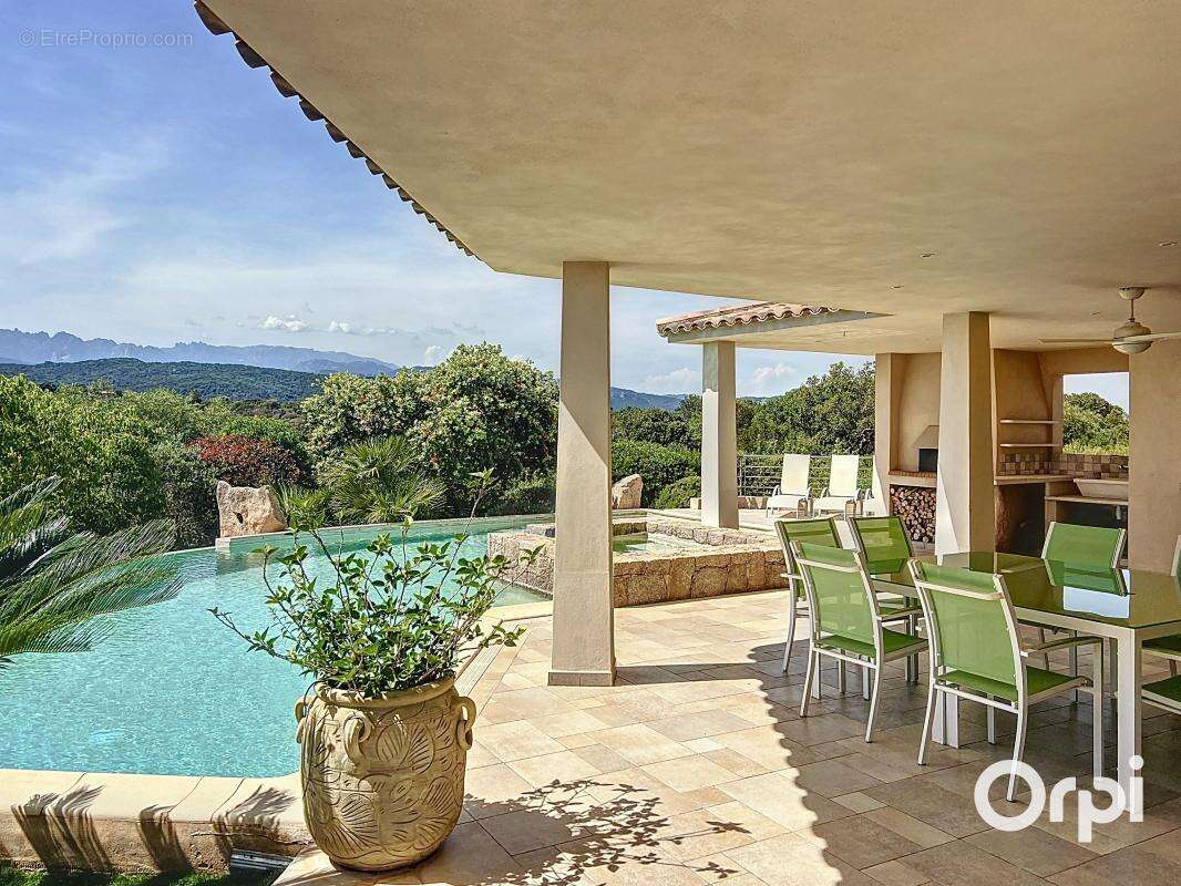 Maison à PORTO-VECCHIO