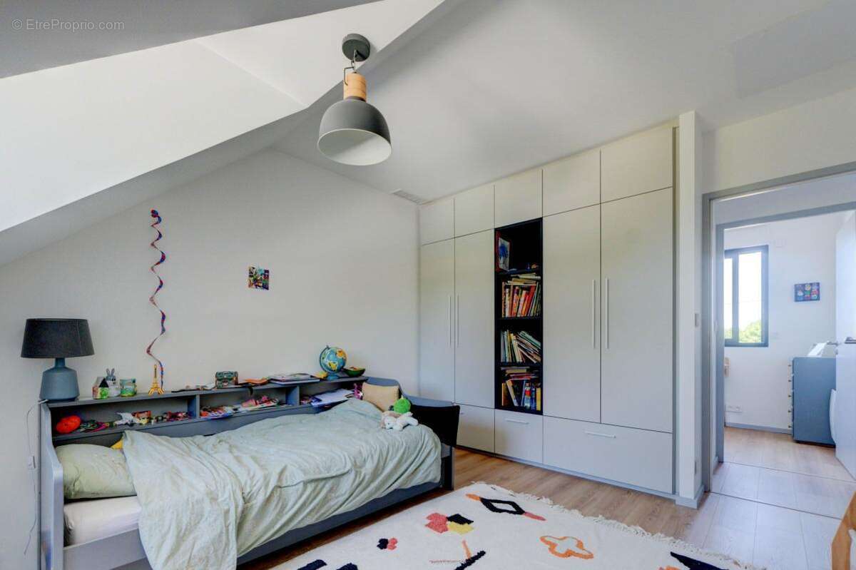 Propriete d'exception 218 m2 sur jardin de 1 500 m2 - photo 21