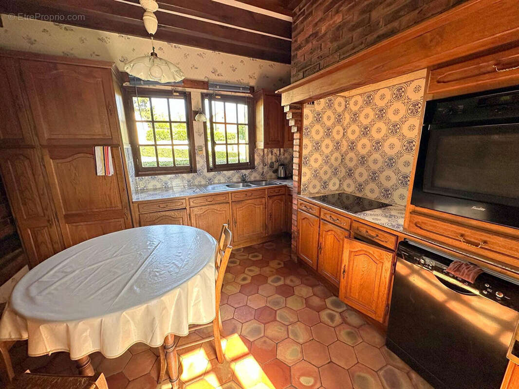 Longère Saint Aubin En Bray 7 pièce(s) 185 m2 / Garages / Atelier - photo 7