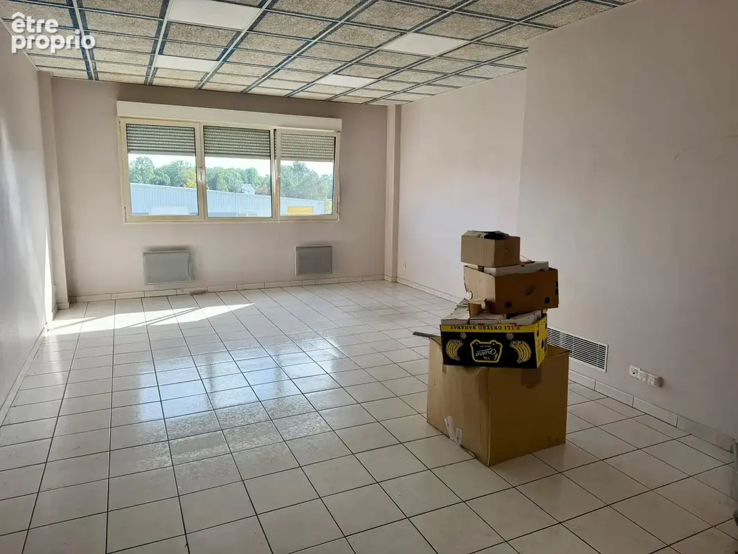 Vente ensemble immobilier industriel de 3 660 m2, sur terrain de 21 181 m2 LURE - photo 17