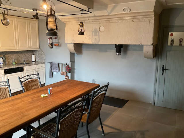 Maison à CONTREXEVILLE