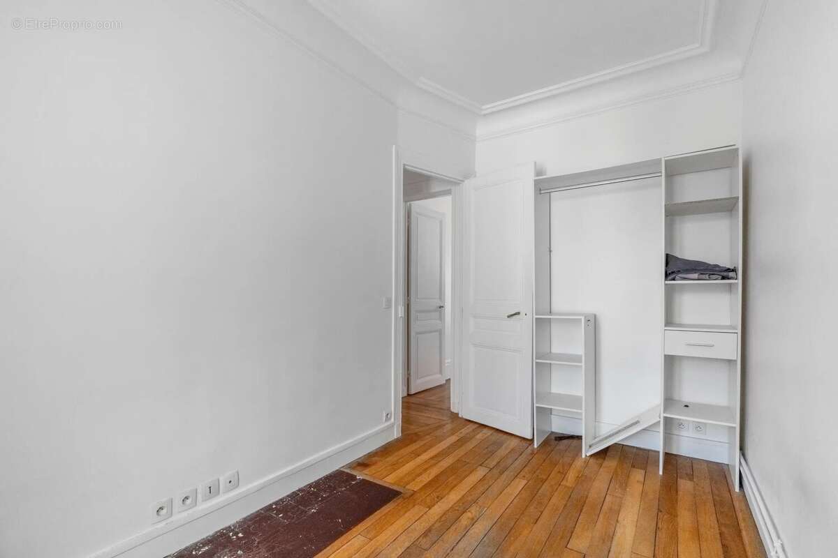 Appartement à LEVALLOIS-PERRET