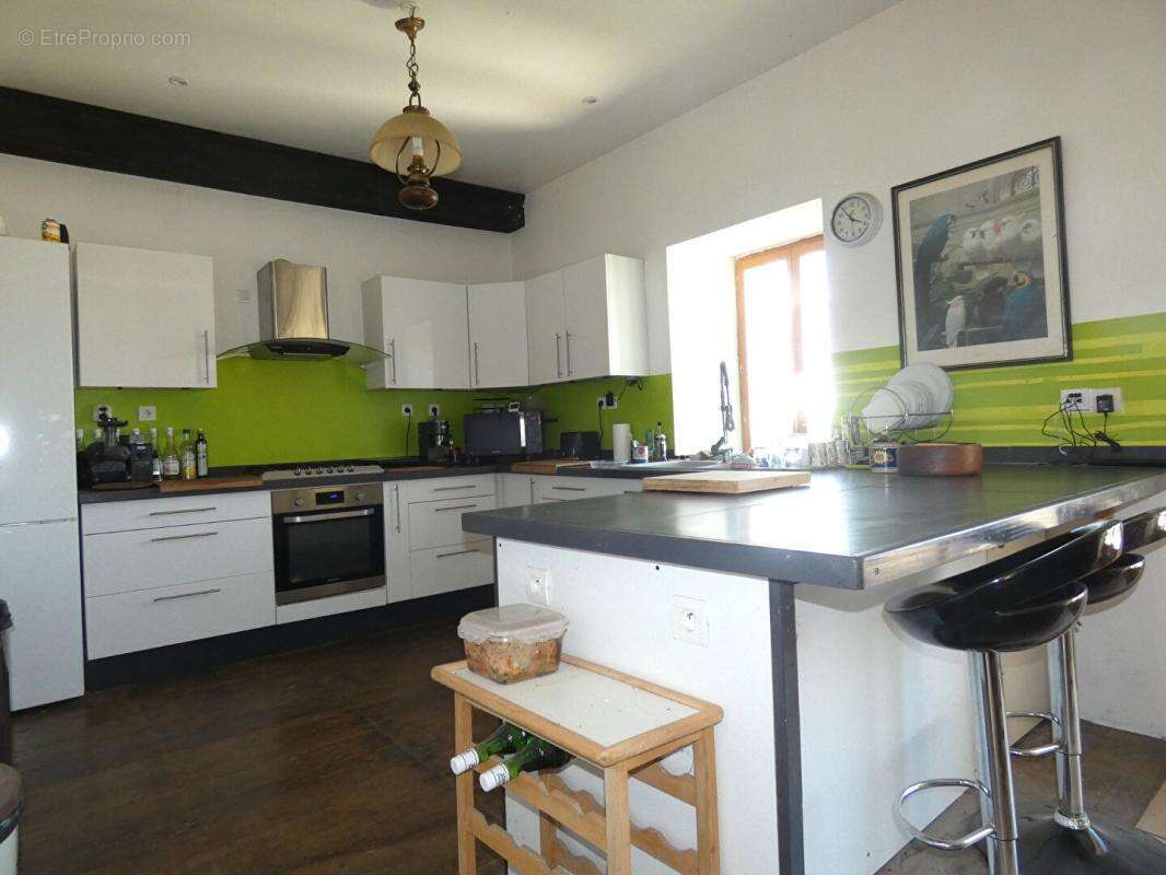 Maison 127 m2 / 2 chambres / studio / grange /  terrain 1362m² - photo 8