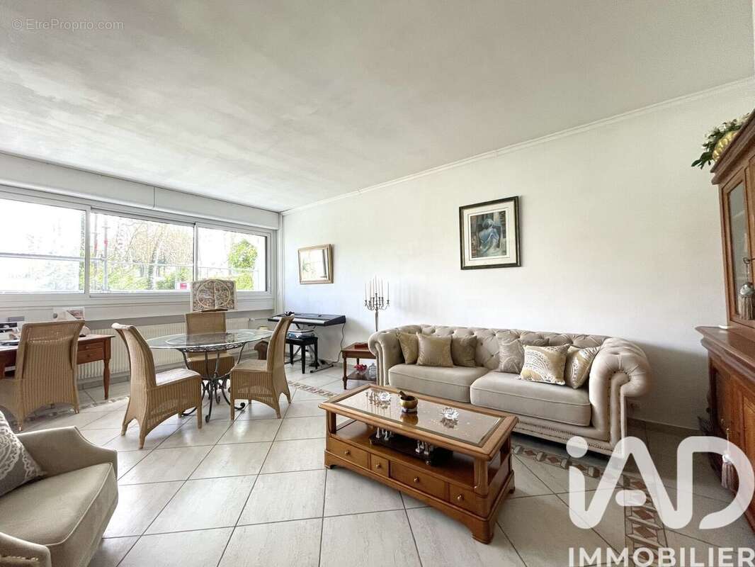 Photo 2 - Appartement à LE COUDRAY-MONTCEAUX