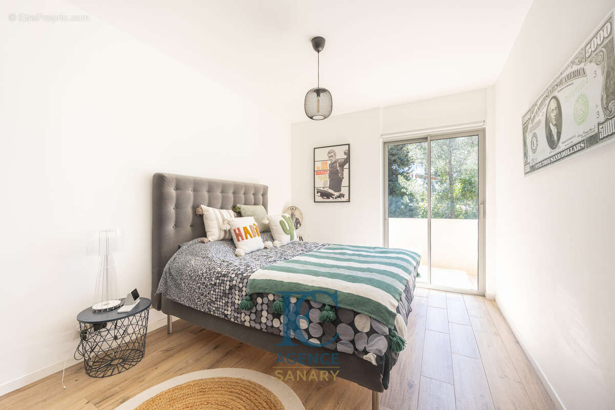 Appartement à SIX-FOURS-LES-PLAGES