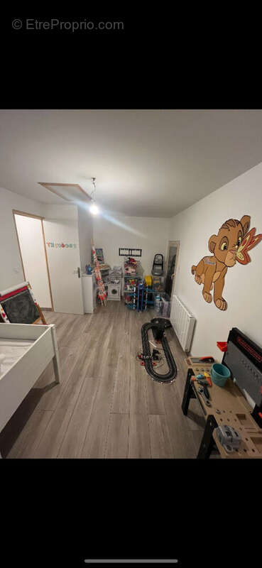 Maison à FLEURY-LA-VALLEE