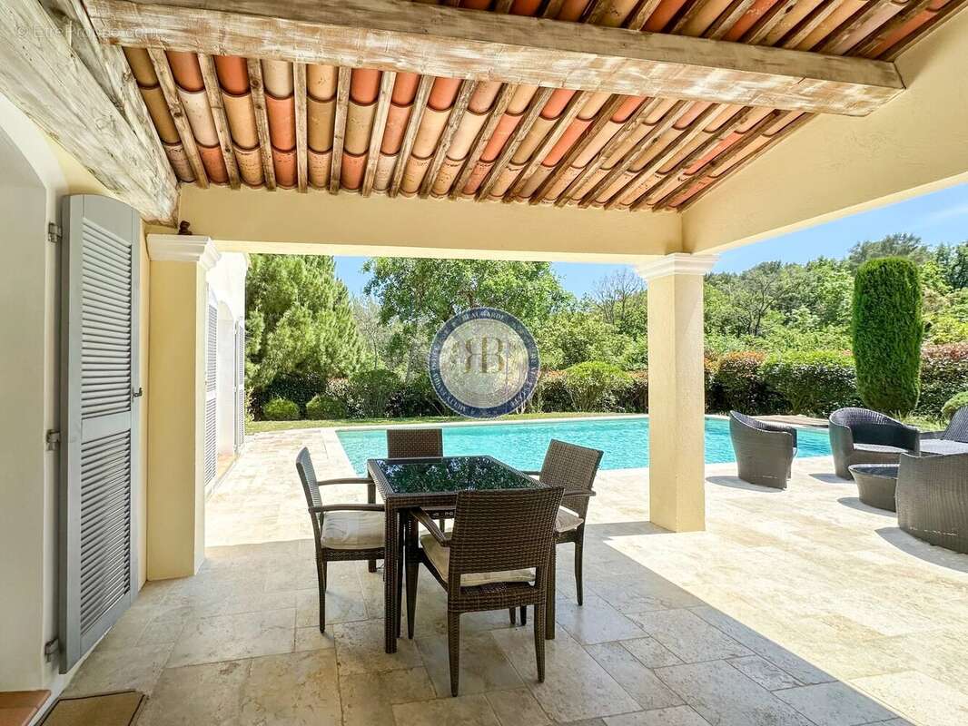Maison à OPIO