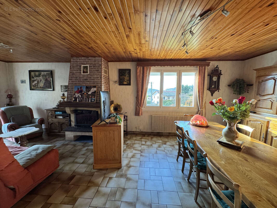 Photo 9 - Maison à COURS-LA-VILLE