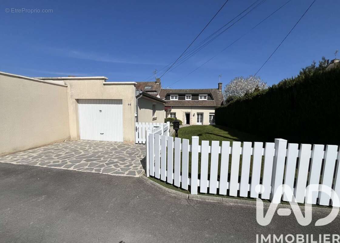 Photo 4 - Maison à NEUVILLE-SUR-ESCAUT