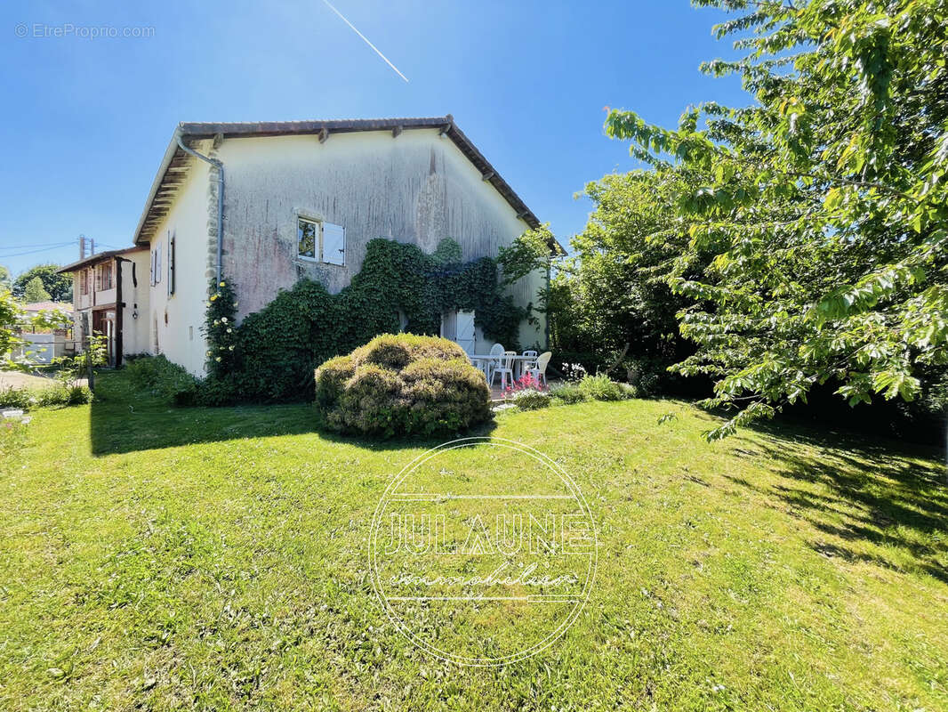 Maison à LE VIGEN