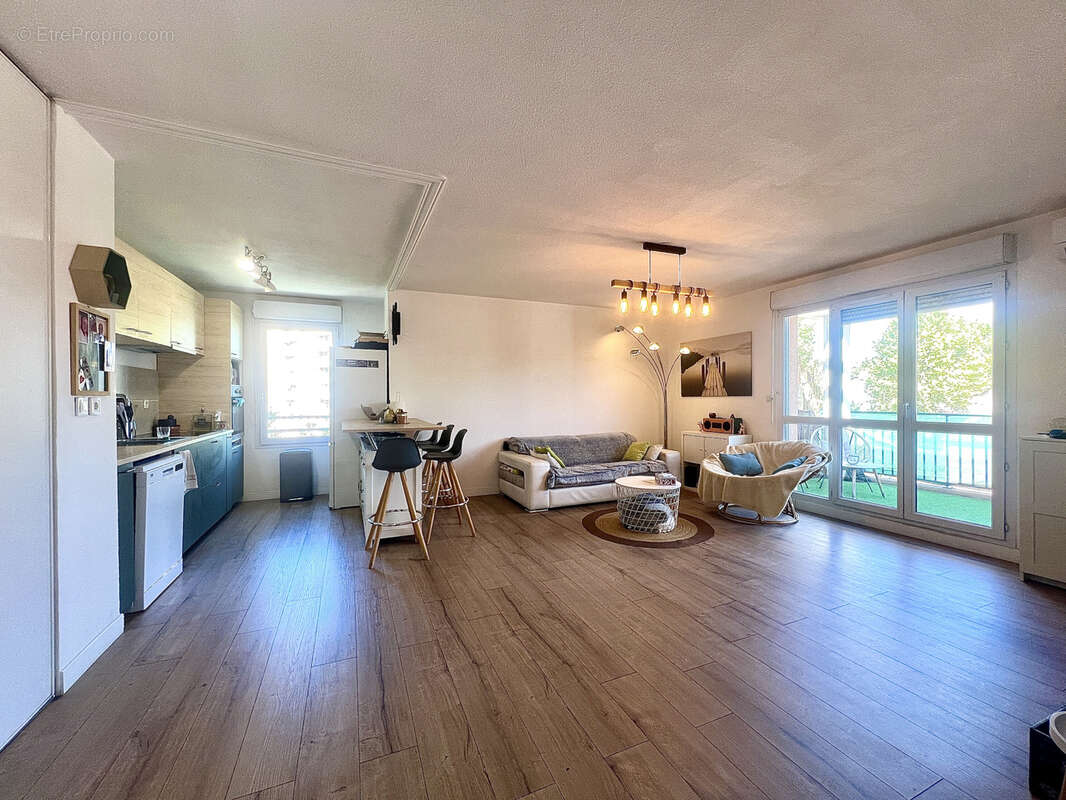 Appartement à MARSEILLE-13E