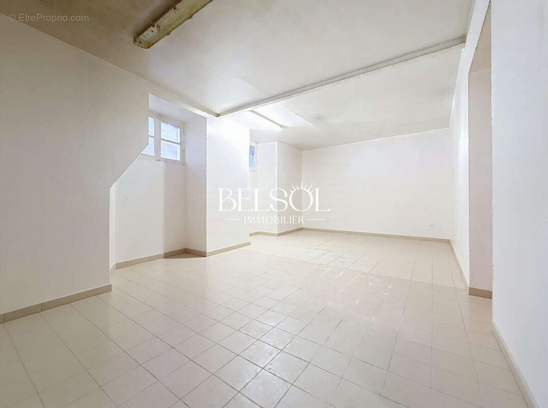 Maison à SAINT-LAURENT-DE-CERDANS