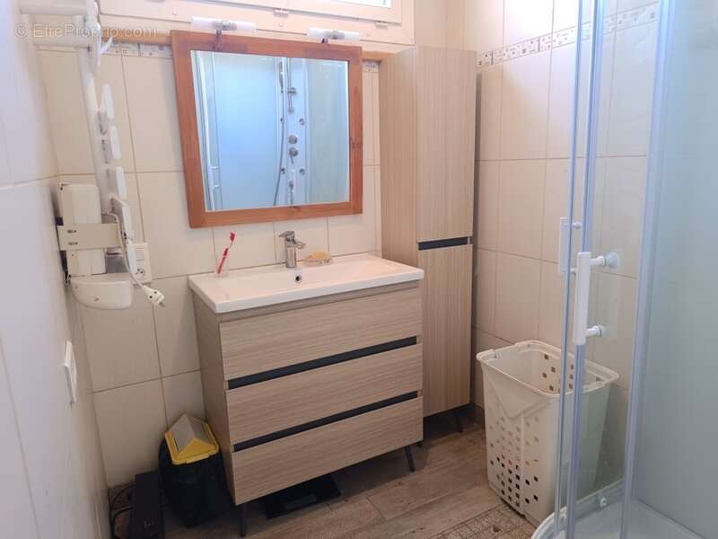 Maison à LES BORDES