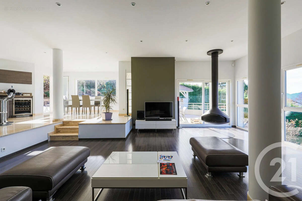 Maison à SAINT-MARTIN-D&#039;URIAGE