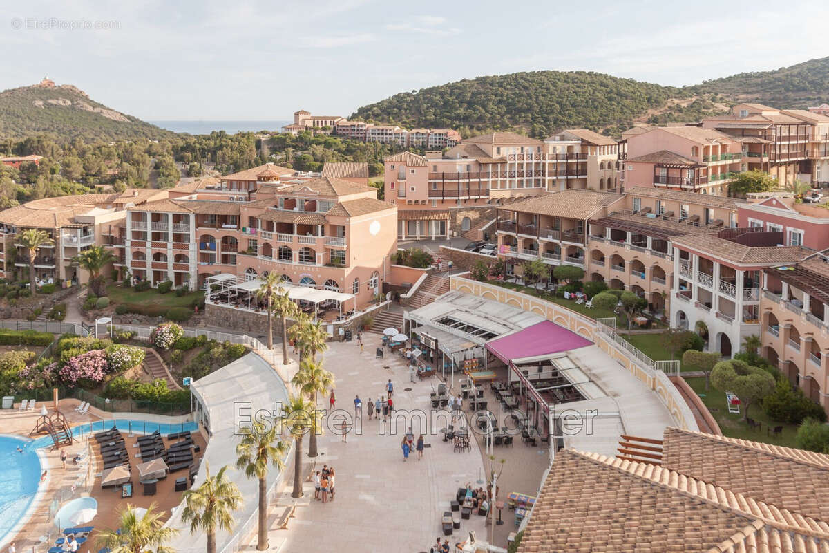 Commerce 75 m² à La Seyne-Sur-Mer  - photo 5