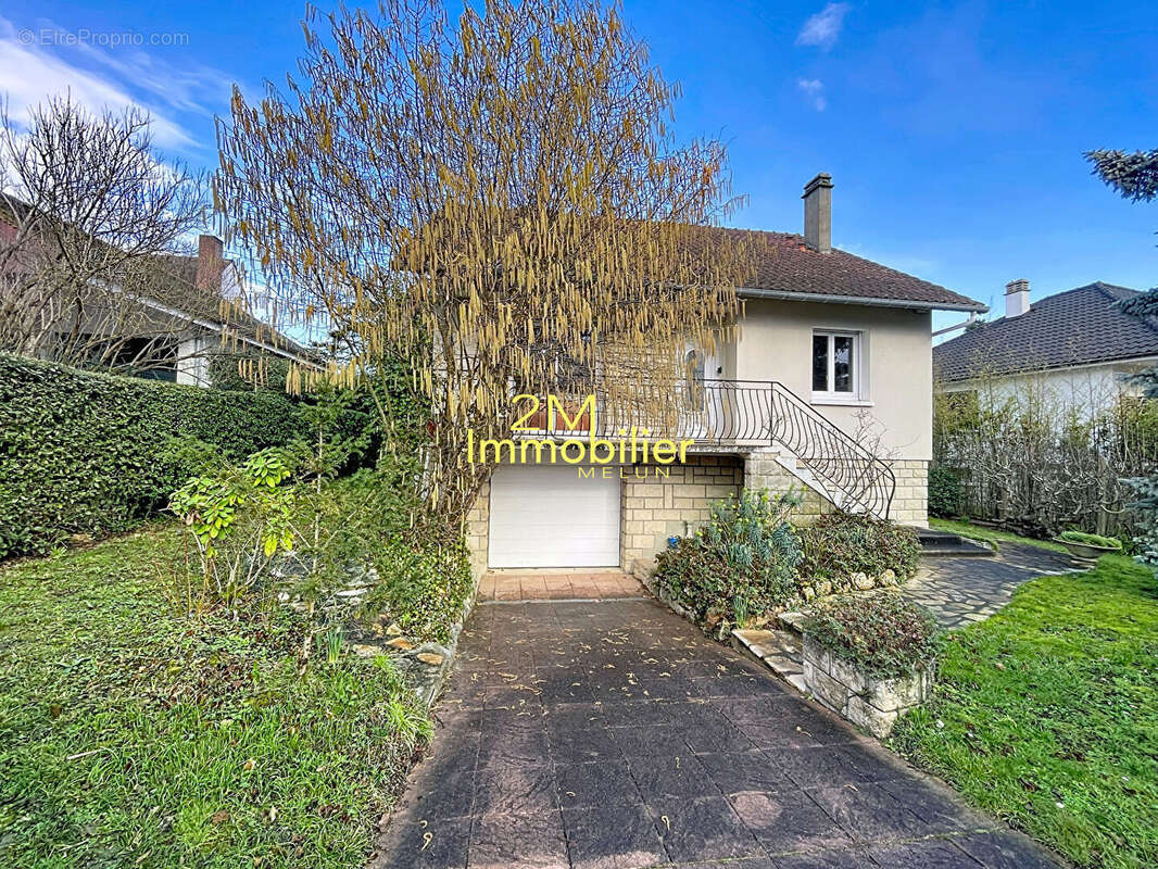 Maison à MELUN